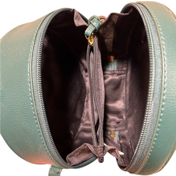 Chumbak Leather Embroidered Green Crossbody Bag Purse - Picture 15 of 16